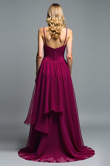 Vestido de invitada de boda largo de tirantes de espagueti morado oscuro con volantes